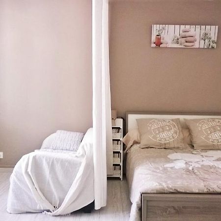Locations Rives De Seugne - De Gaulle Apartment Jonzac Cameră foto