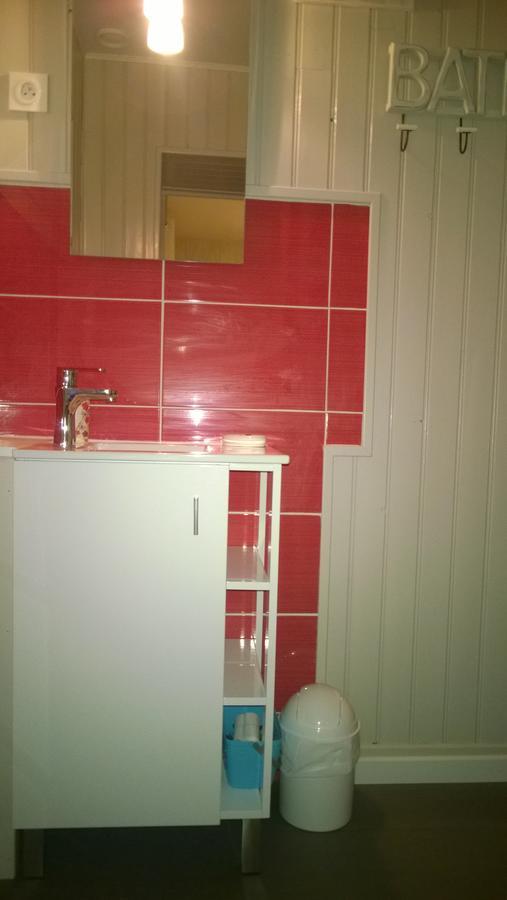Locations Rives De Seugne - De Gaulle Apartment Jonzac Exterior foto